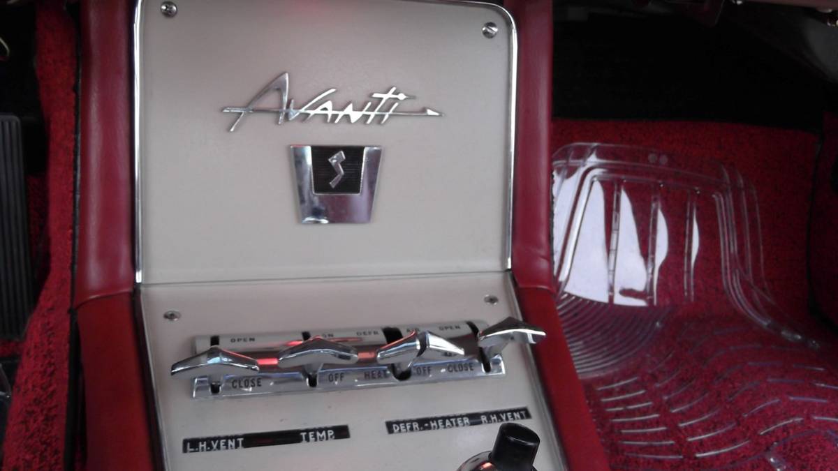 Studebaker-avanti-r2-1963-silver-11