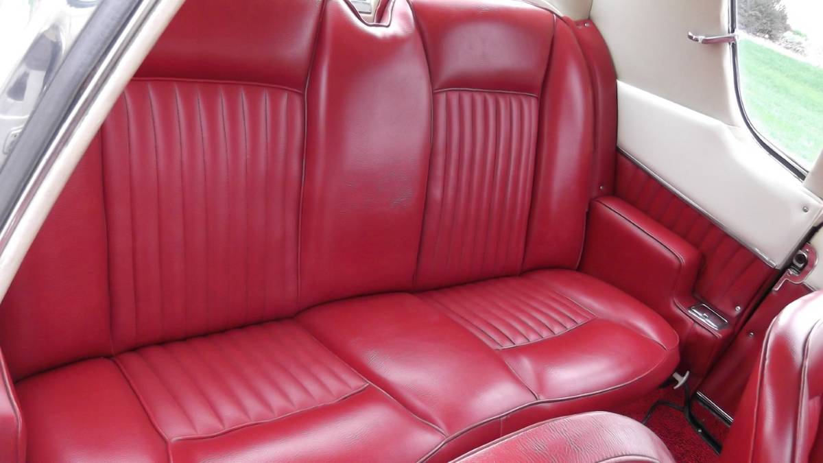 Studebaker-avanti-r2-1963-silver-3