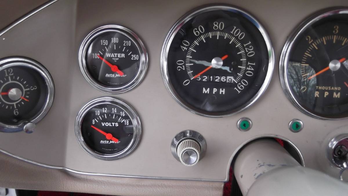 Studebaker-avanti-r2-1963-silver-8