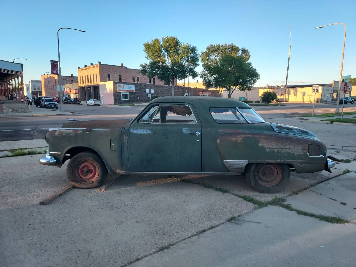 Studebaker-commander-1948-4