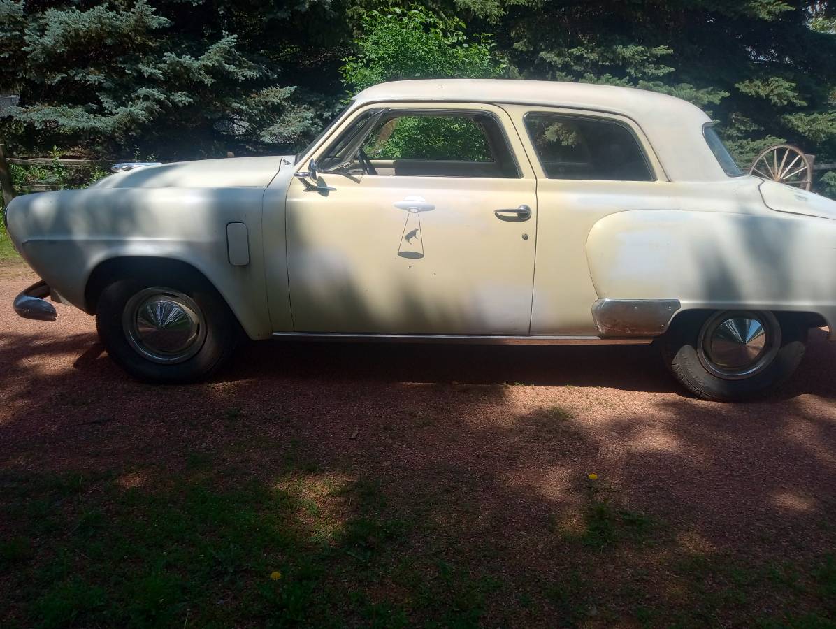 Studebaker-commander-1951-14
