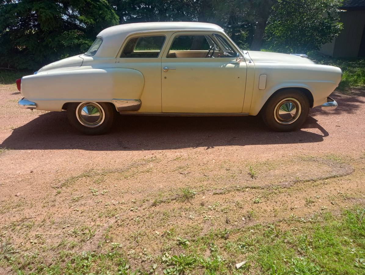 Studebaker-commander-1951-17