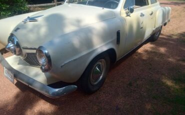 Studebaker-commander-1951-2