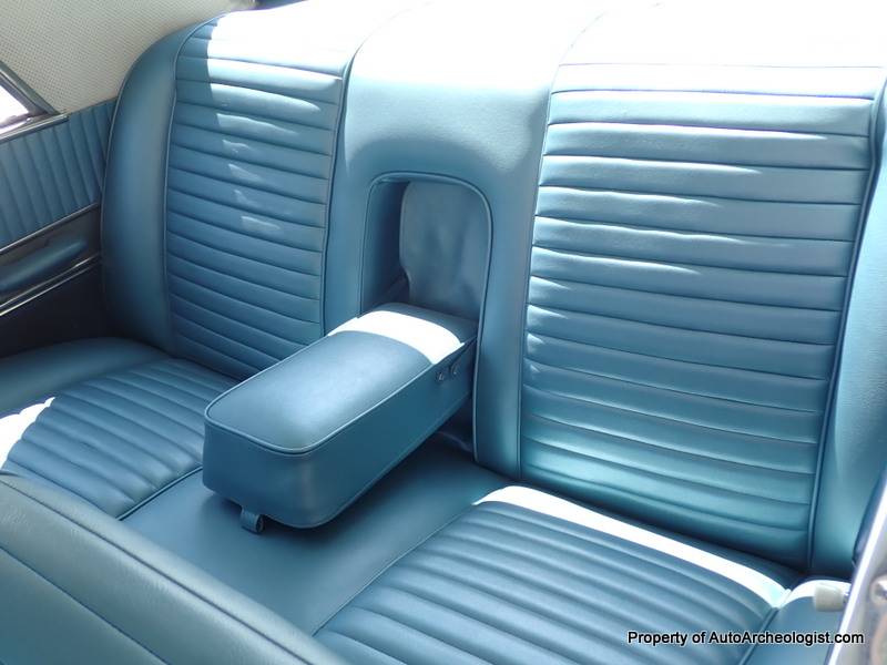Studebaker-gt-hawk-1962-white-14