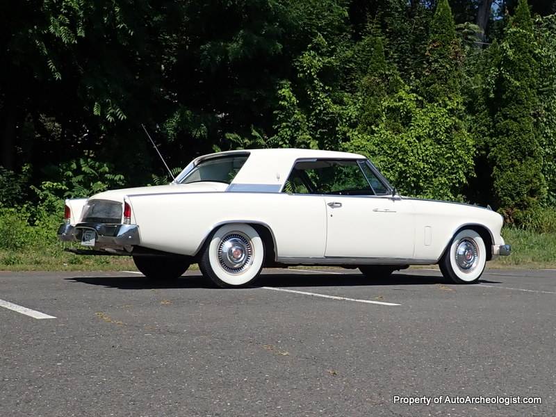 Studebaker-gt-hawk-1962-white