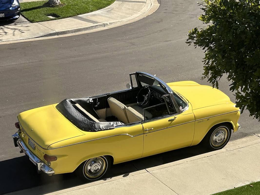 Studebaker-lark-1960-yellow