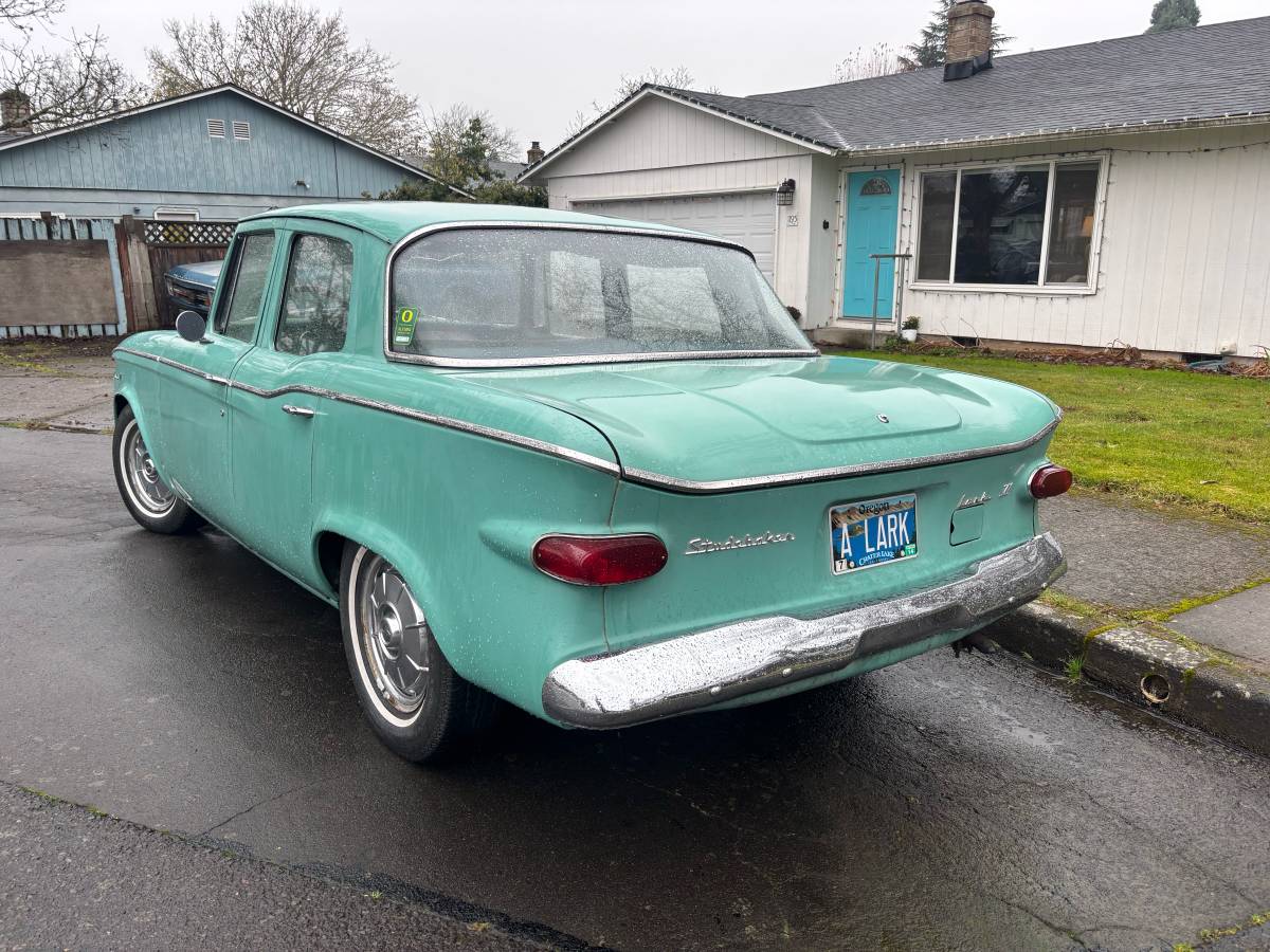 Studebaker-lark-1961-green-2