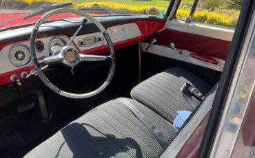 Studebaker-lark-1961-red-4