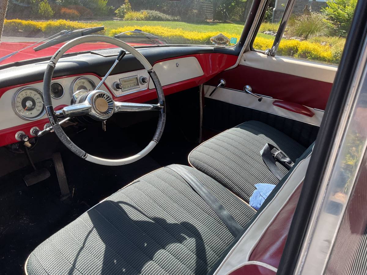 Studebaker-lark-1961-red-4