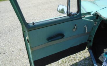 Studebaker-lark-6-1961-green-1
