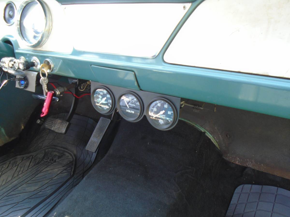 Studebaker-lark-6-1961-green-7