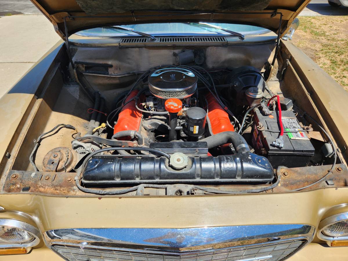 Studebaker-lark-vi-deluxe-1963-5