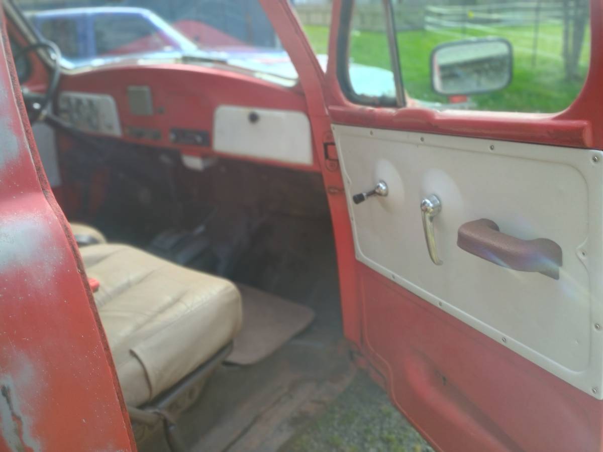 Studebaker-one-ton-1955-red-5