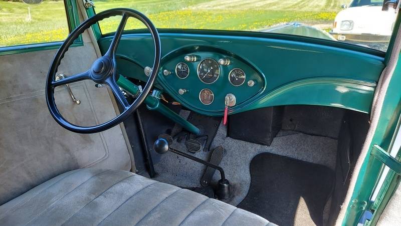 Studebaker-rockne-1932-4