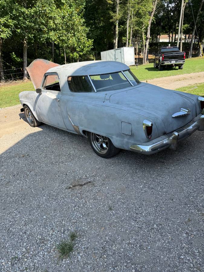 Studebaker-starlight-1951-grey-3