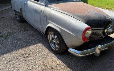 Studebaker-starlight-1951-grey