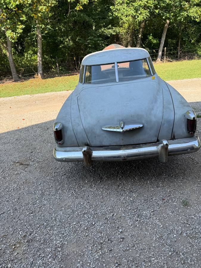 Studebaker-starlight-1951-grey-4