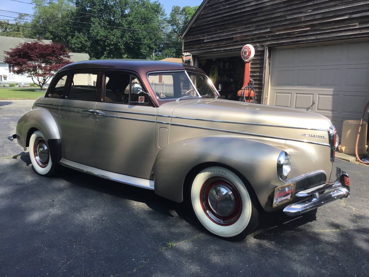 Studerbaker-commander-1941-custom-1