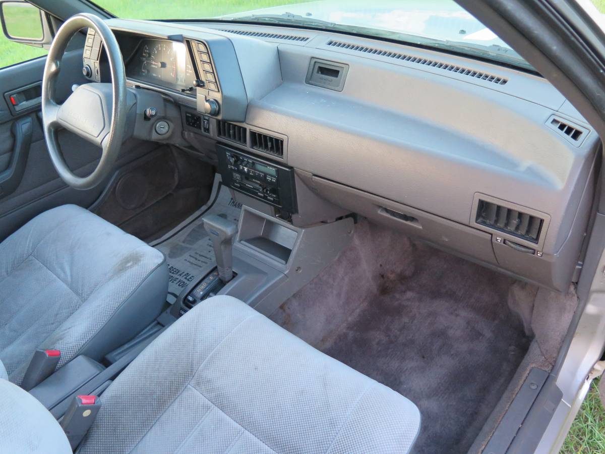 Subaru-gl-1989-grey-1