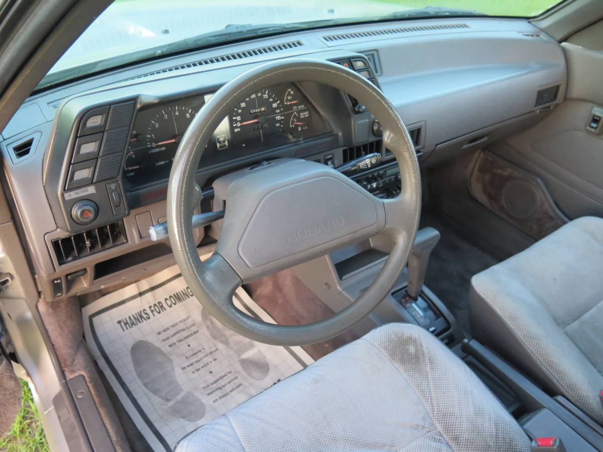 Subaru-gl-1989-grey-20
