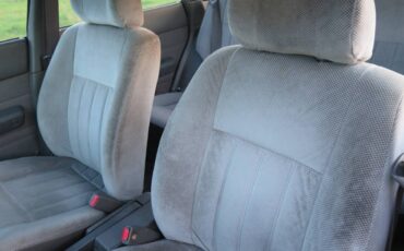 Subaru-gl-1989-grey-8