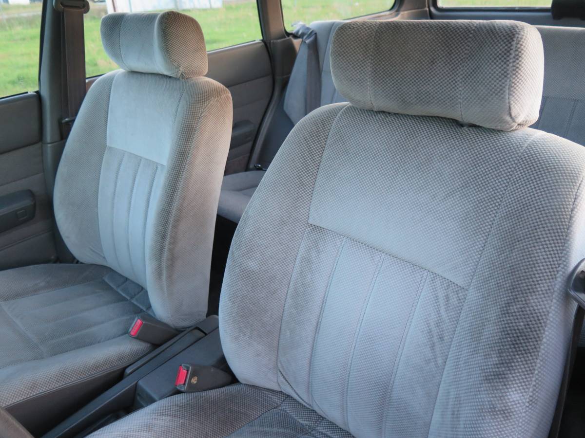 Subaru-gl-1989-grey-8