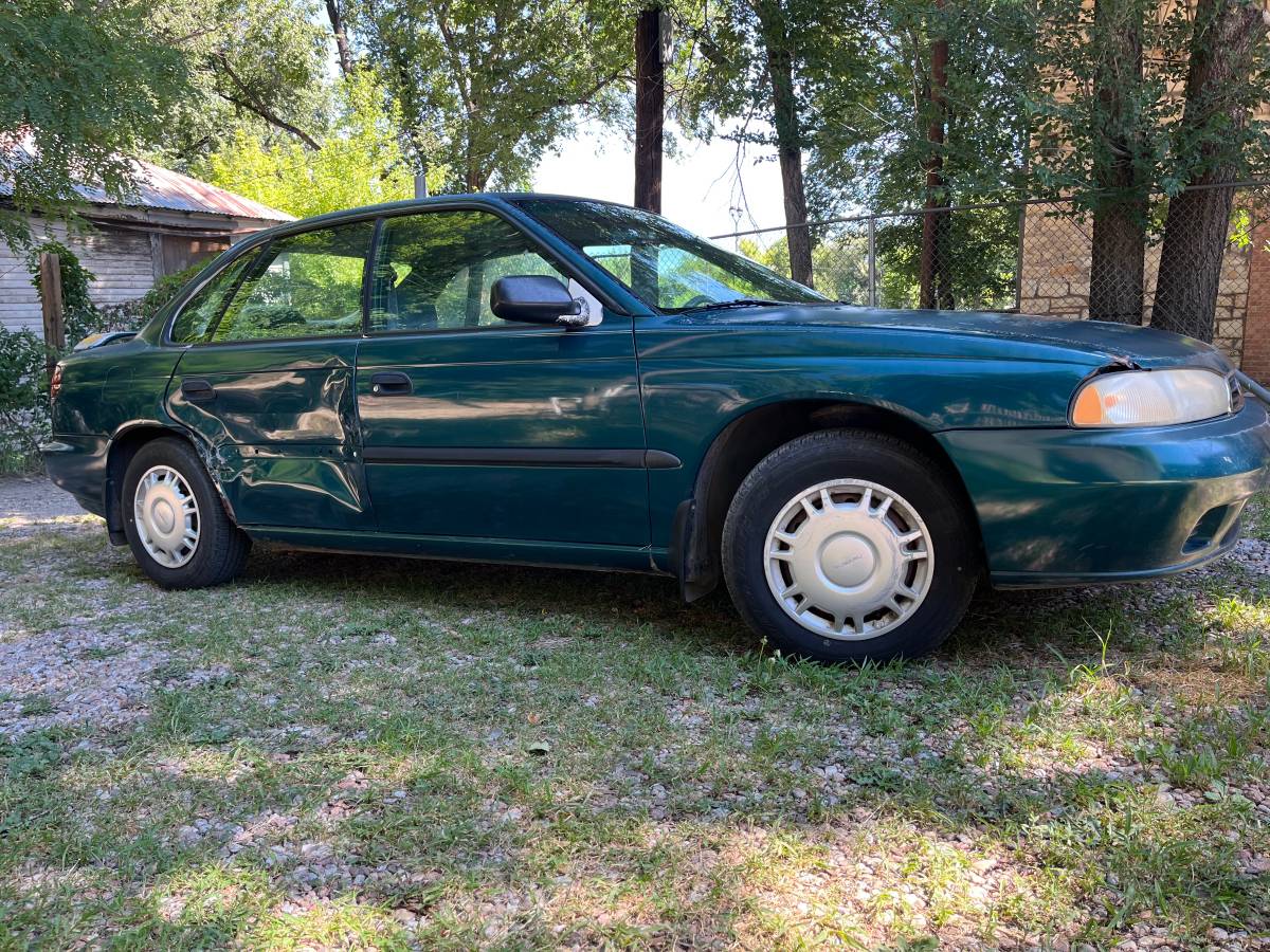 Subaru-legacy-1995-1