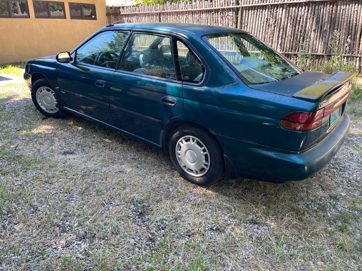 Subaru-legacy-1995-4