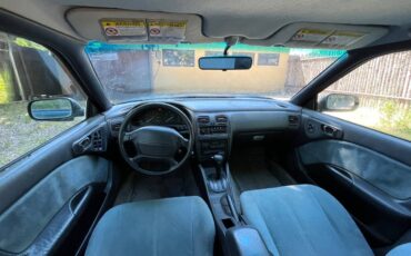Subaru-legacy-1995-6