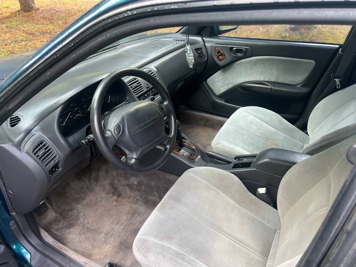 Subaru-legacy-1995-green-2