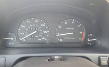 Subaru-legacy-l-wagon-1995-green-16