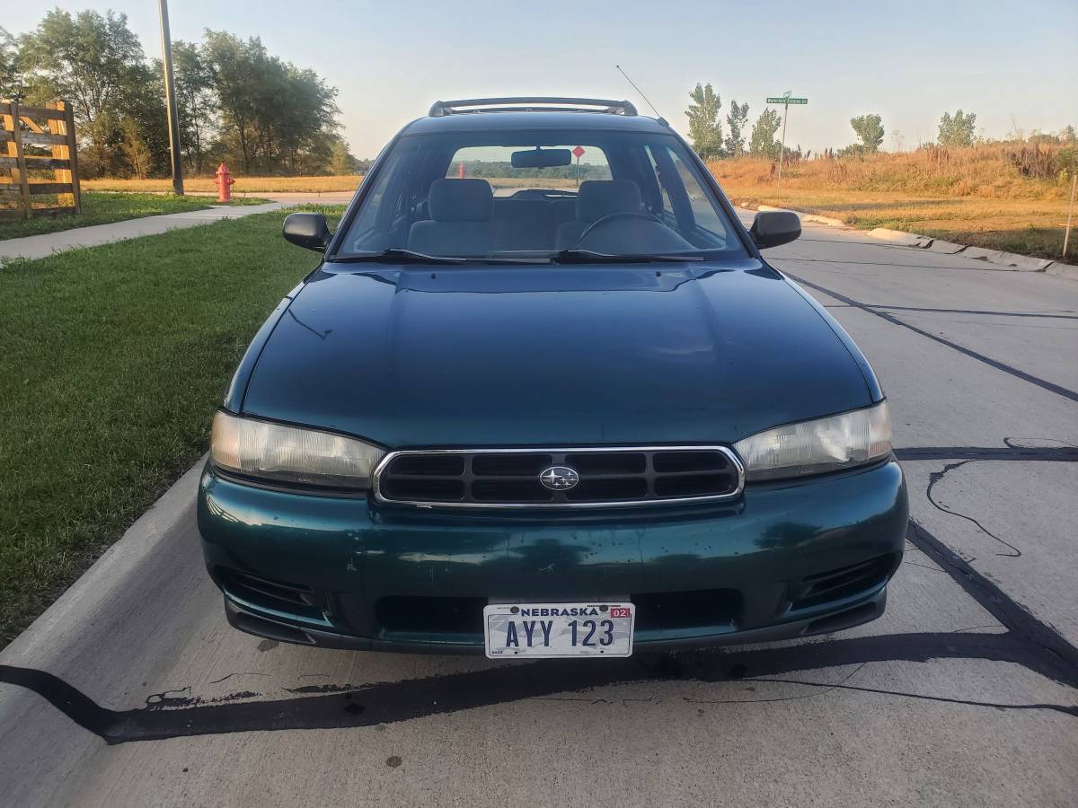 Subaru-legacy-l-wagon-1995-green-7
