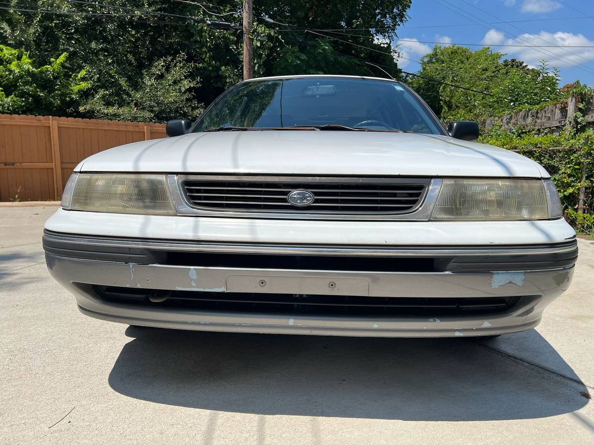Subaru-legacy-wagon-1993-white-10