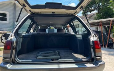 Subaru-legacy-wagon-1993-white-6