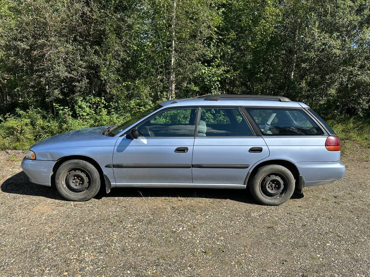 Subaru-legacy-wagon-1995-blue-1