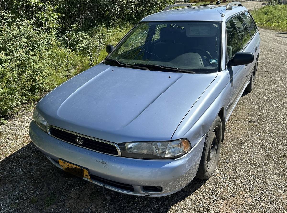 Subaru-legacy-wagon-1995-blue