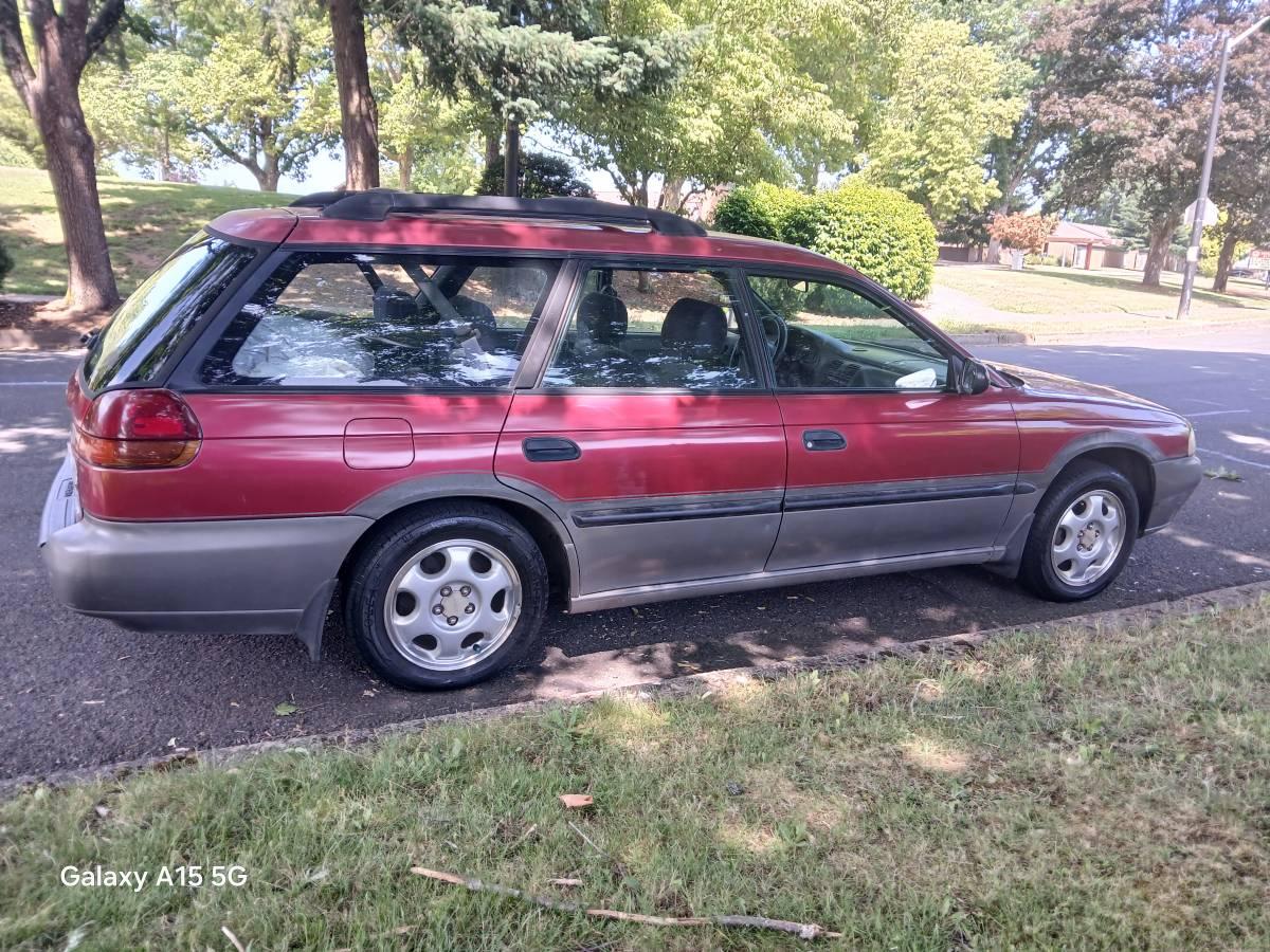 Subaru-outback-1995-2