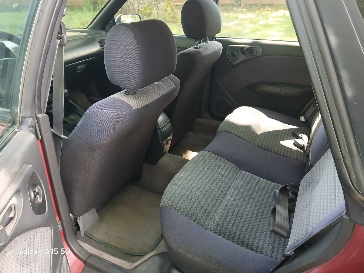 Subaru-outback-1995-5