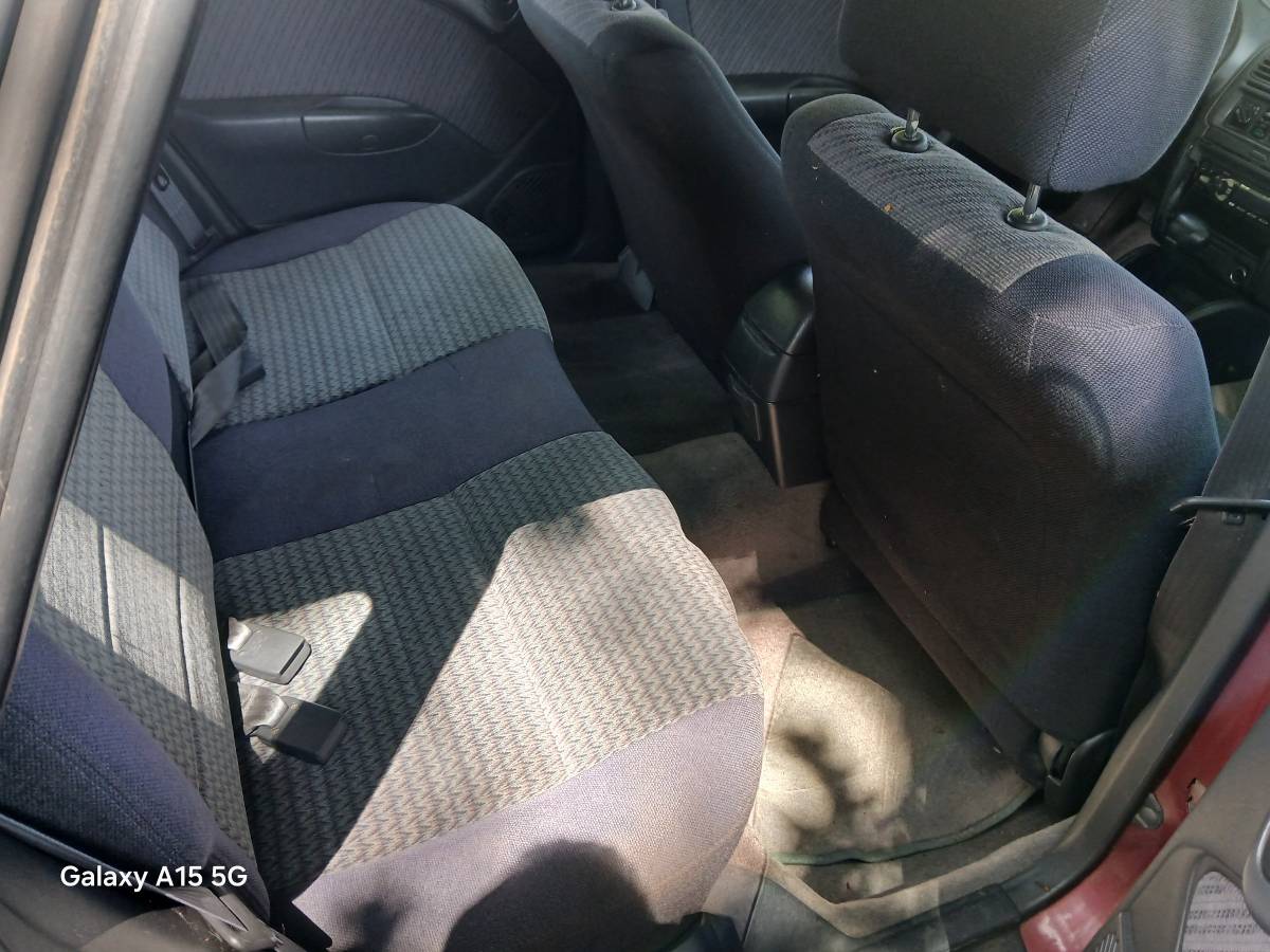 Subaru-outback-1995-7