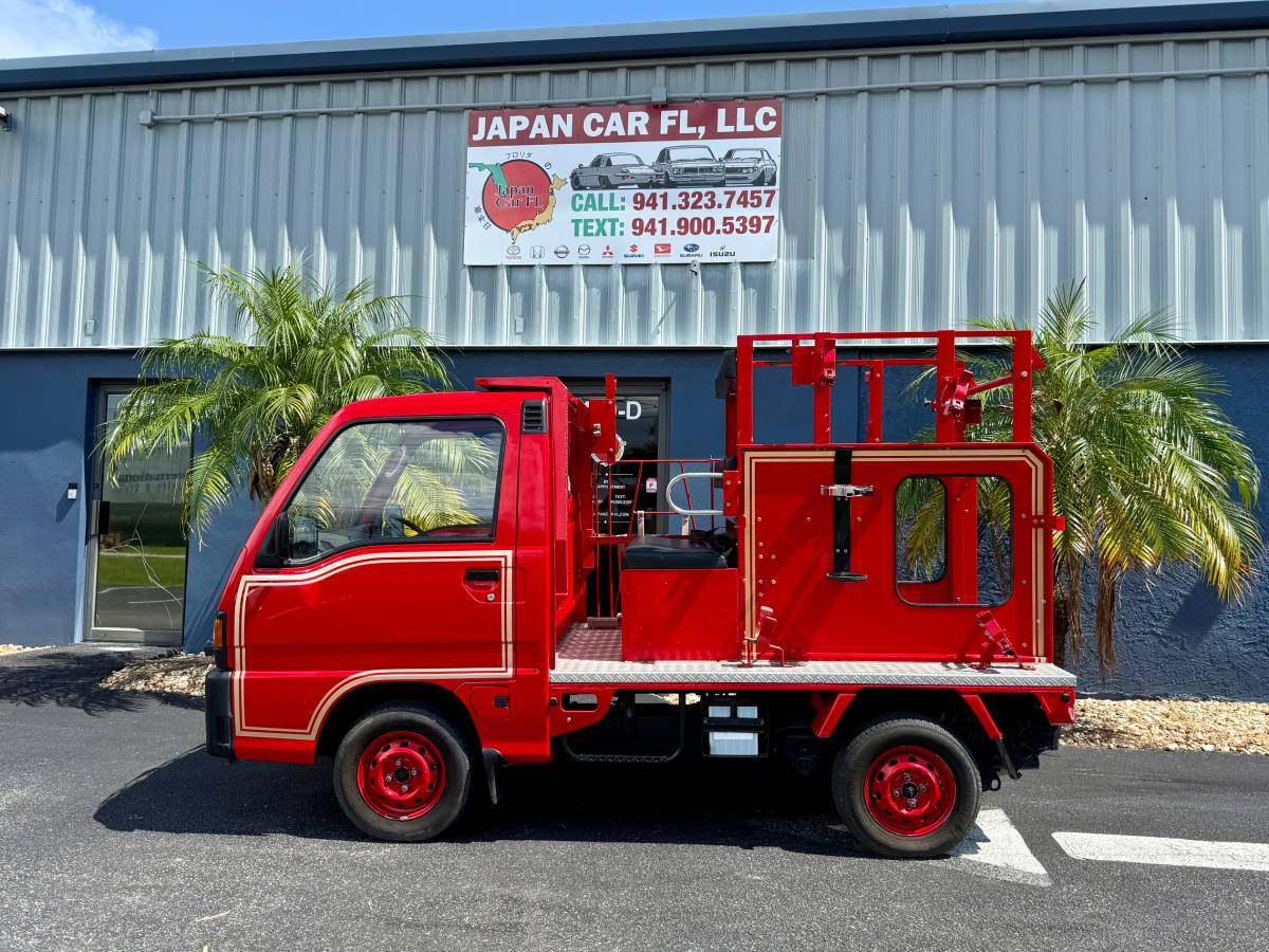 Subaru-sambar-1992-red-2
