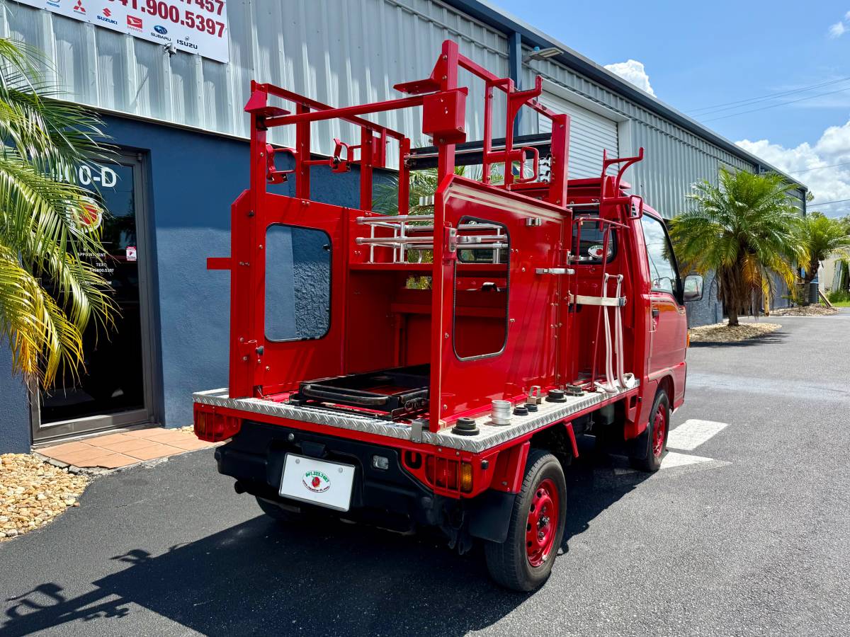 Subaru-sambar-1992-red-5