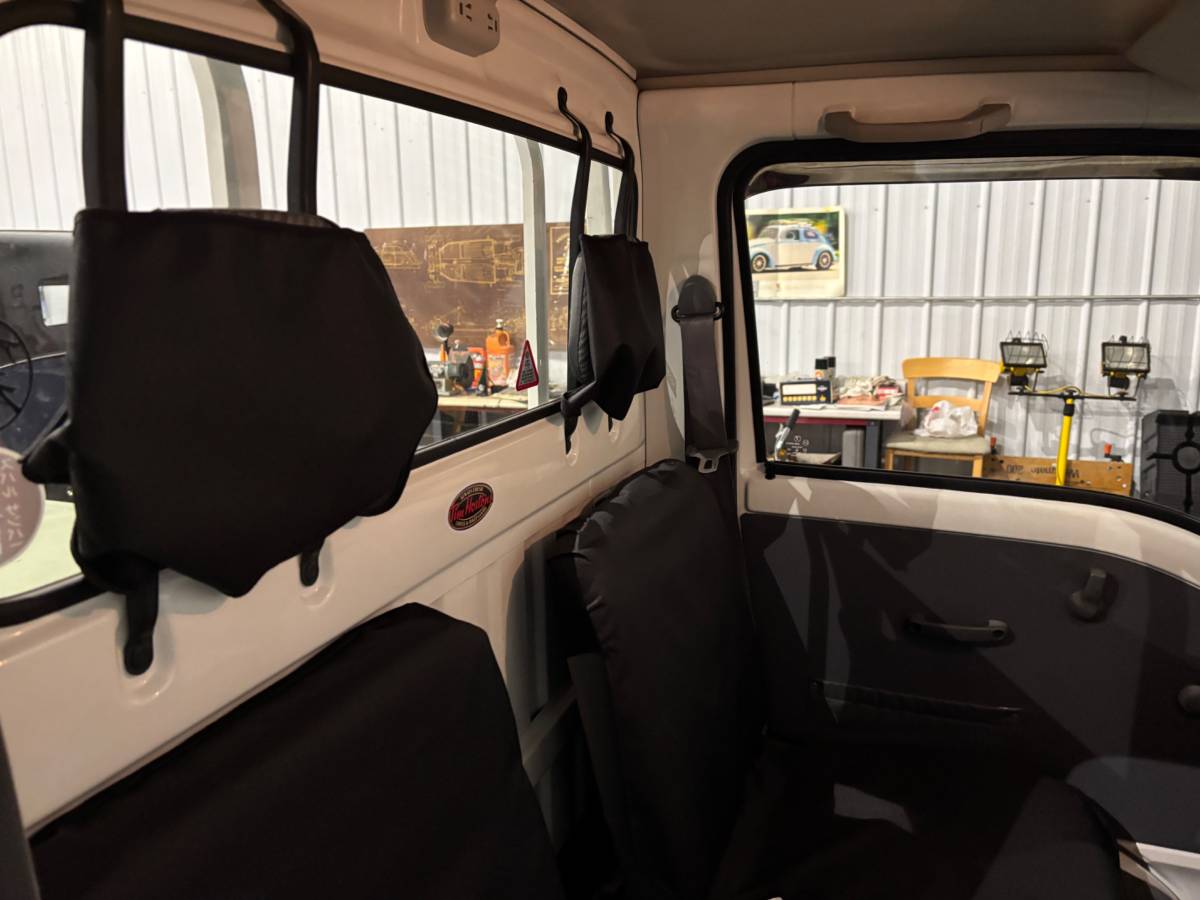 Subaru-sambar-1993-white-6