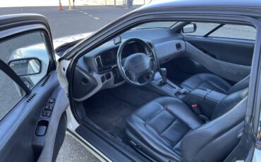 Subaru-svx-1992-16