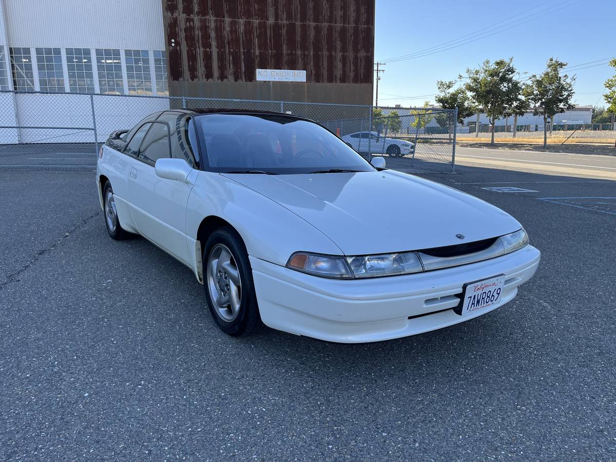 Subaru-svx-1992-22