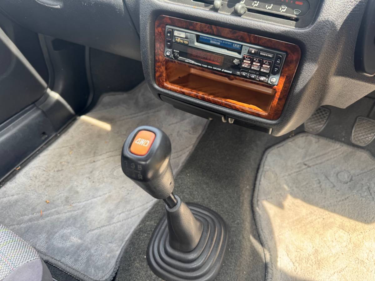 Subaru-vivio-4wd-1995-6