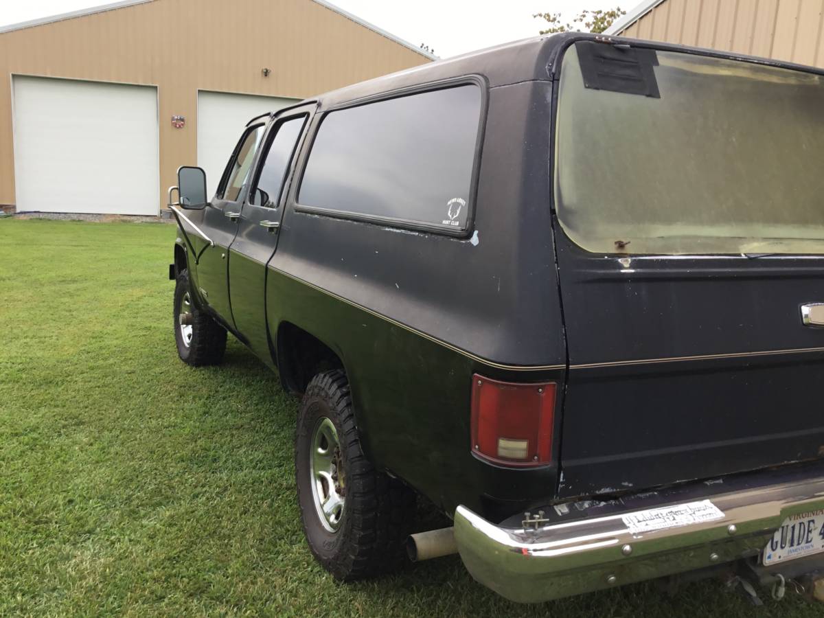 Suburban-1989-black-6
