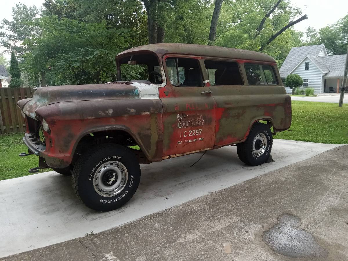 Suburban-cary-all-1955
