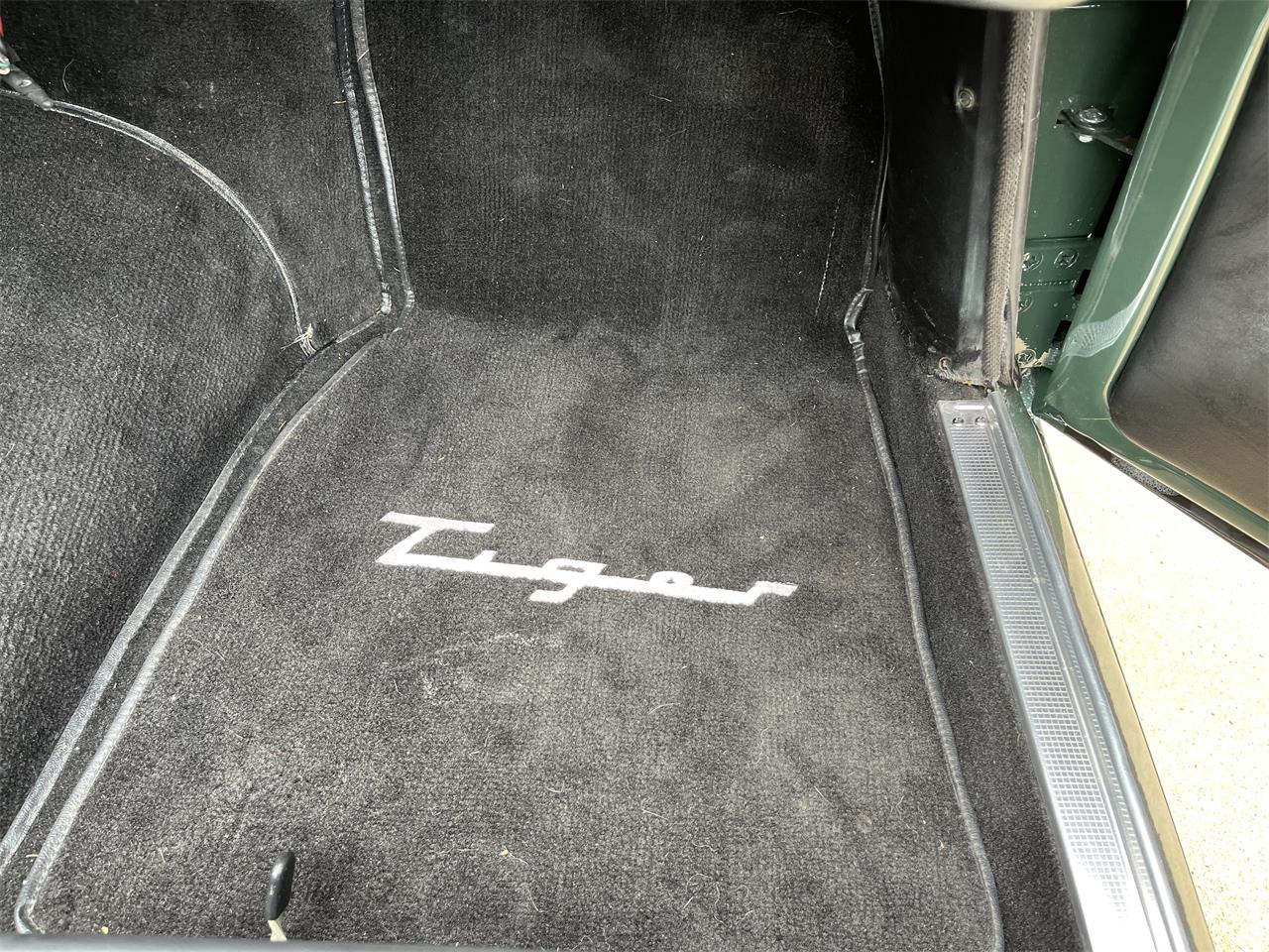 Sunbeam-Tiger-1965-Forest-Green-black-6