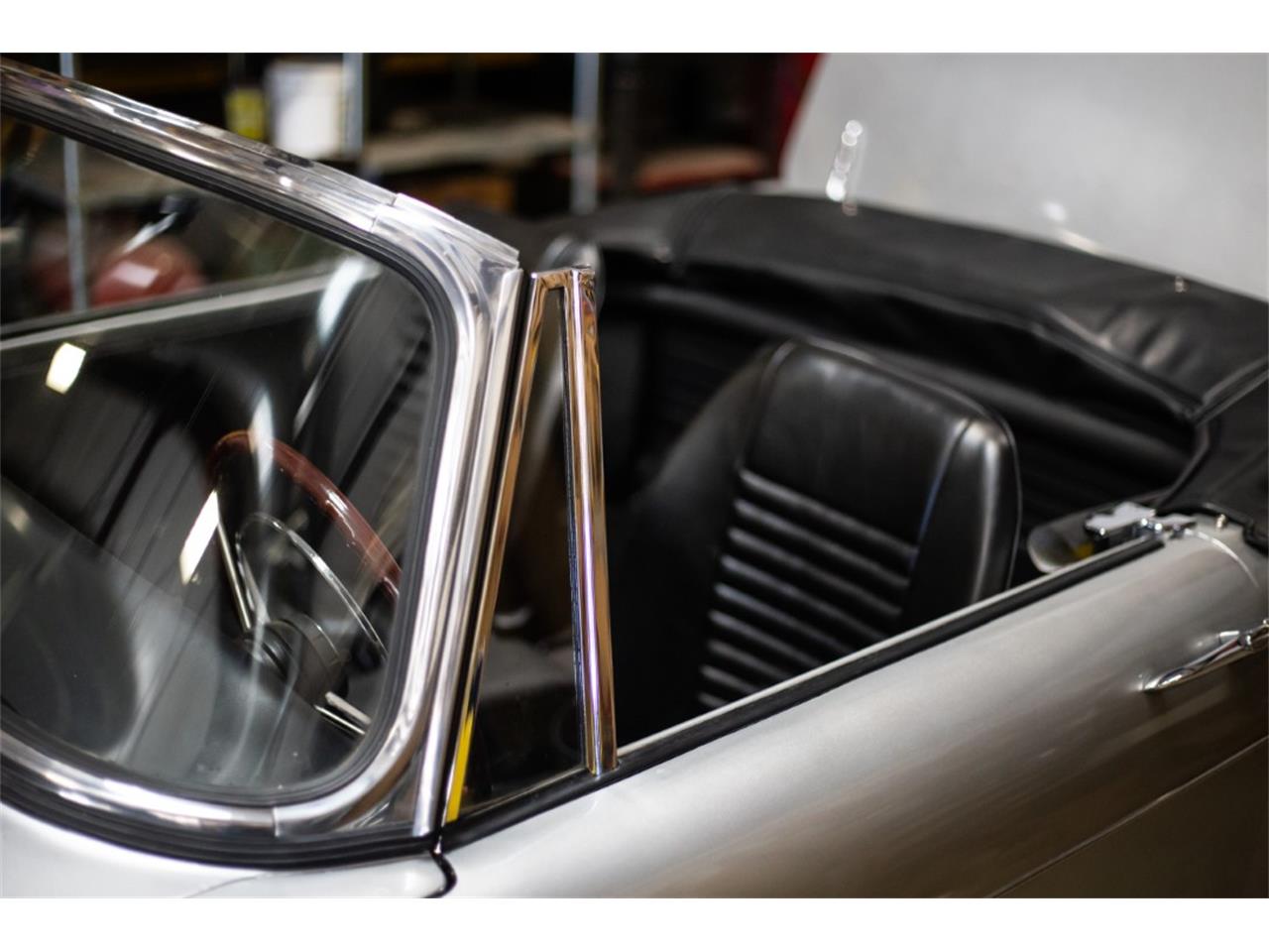 Sunbeam-Tiger-1967-Silver-Black-96