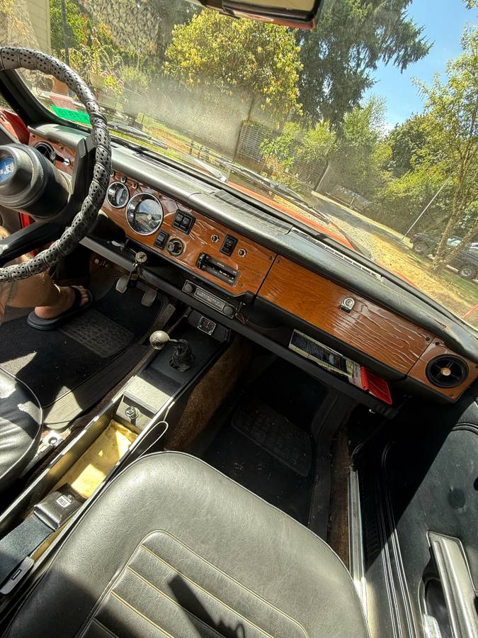 Sunbeam-alpine-1969-orange-11